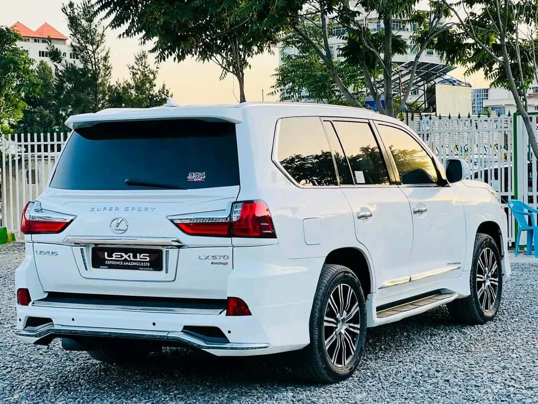 🚘 فروش Lexus LX570 امریکایی فول آپشن