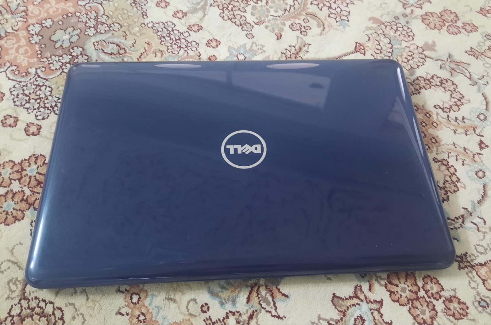 لپتاپ Dell قدرتمند – Core i7 نسل 7 | گرافیک Radeon 4GB