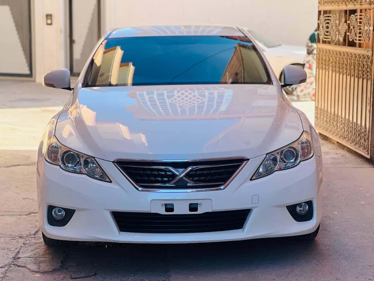 Toyota Mark X 2011 – صد فیصد کانتینری، فول آپشن
