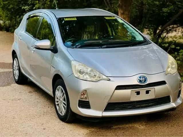 🚗 فروش Toyota Aqua فول آپشن